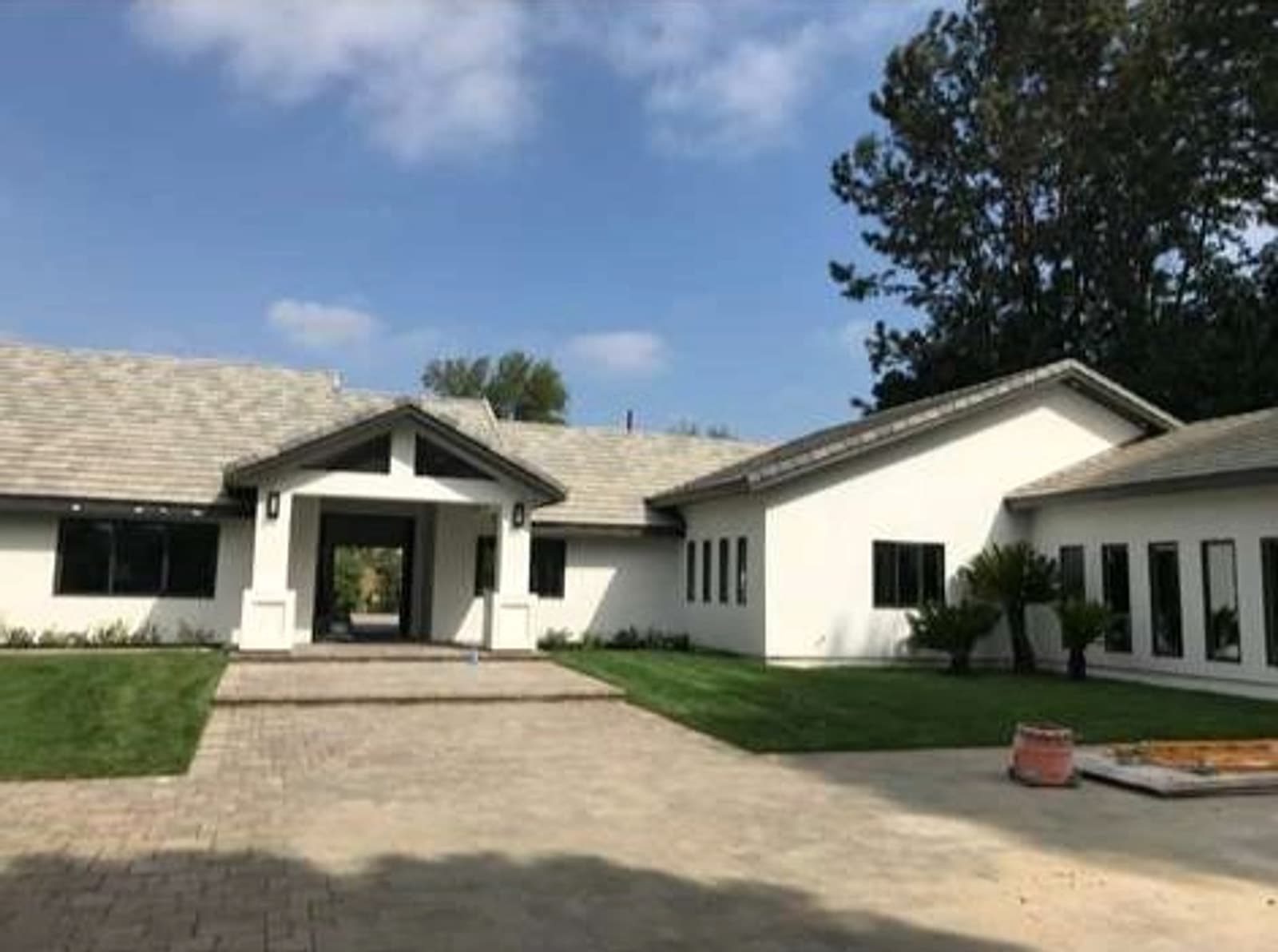 Finished roofing work on a Southern California home